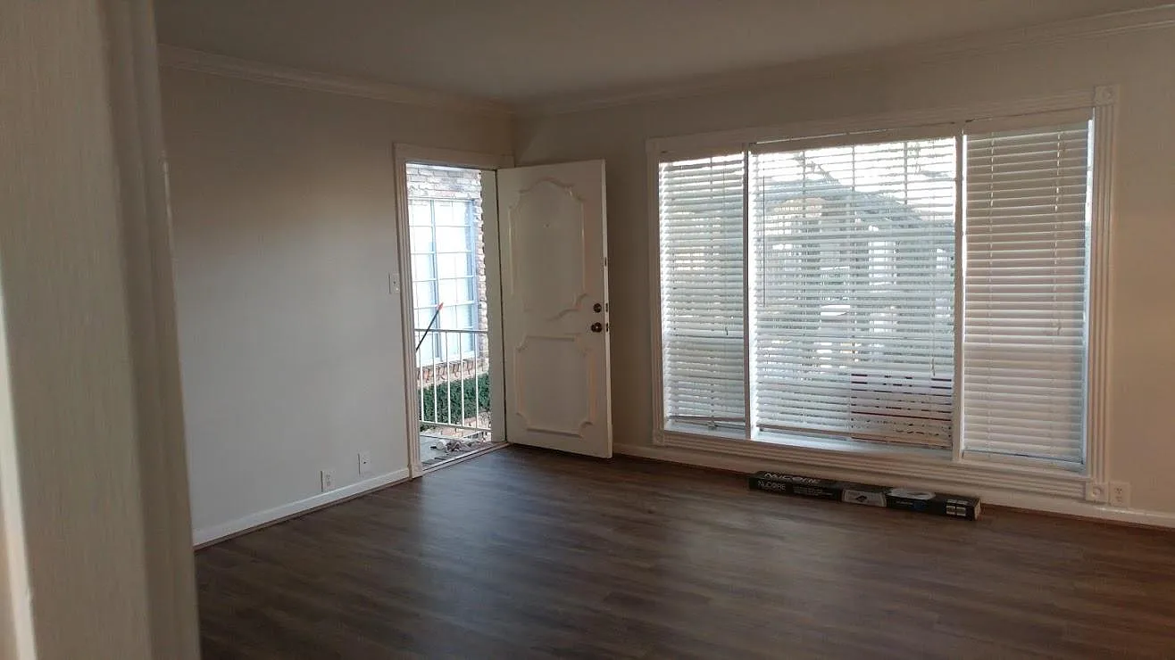 1 bed, 800 sqft, $1,250 — Photo 1