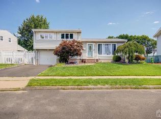 4 Jacob St, Old Bridge, NJ 08857