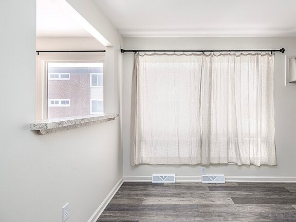 5th image of 415 S Main St #13