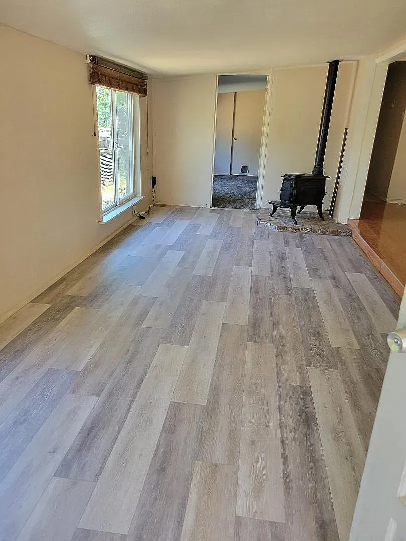 3 bed, 1340 sqft, $2,400 — Photo 3