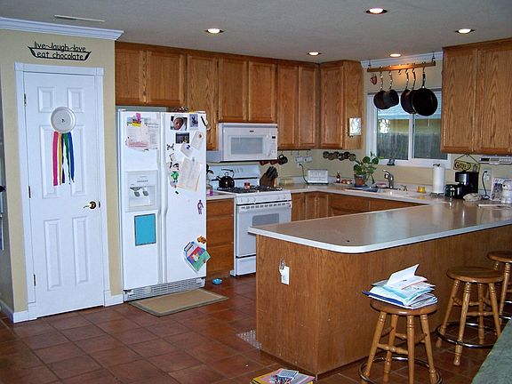 Spacious kitchen