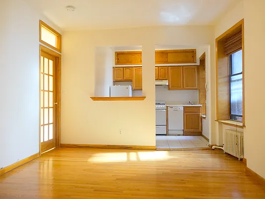 Rented by Manhattan Connection | media 29