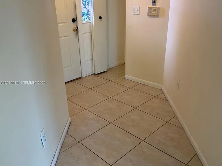 2255 SE 27th Dr #102 — Photo 4