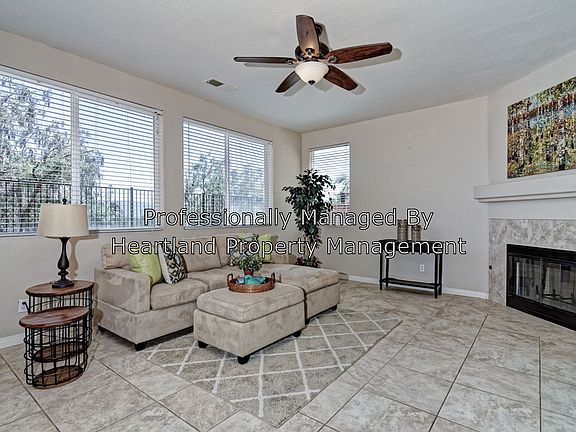 3rd image of 755 Kirkwall Dr