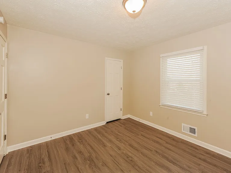 3325 Shady Cove Rd — Photo 14