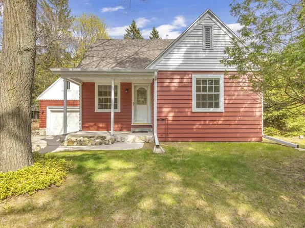 5515 Evergreen DRIVE, Sheboygan, WI 53081