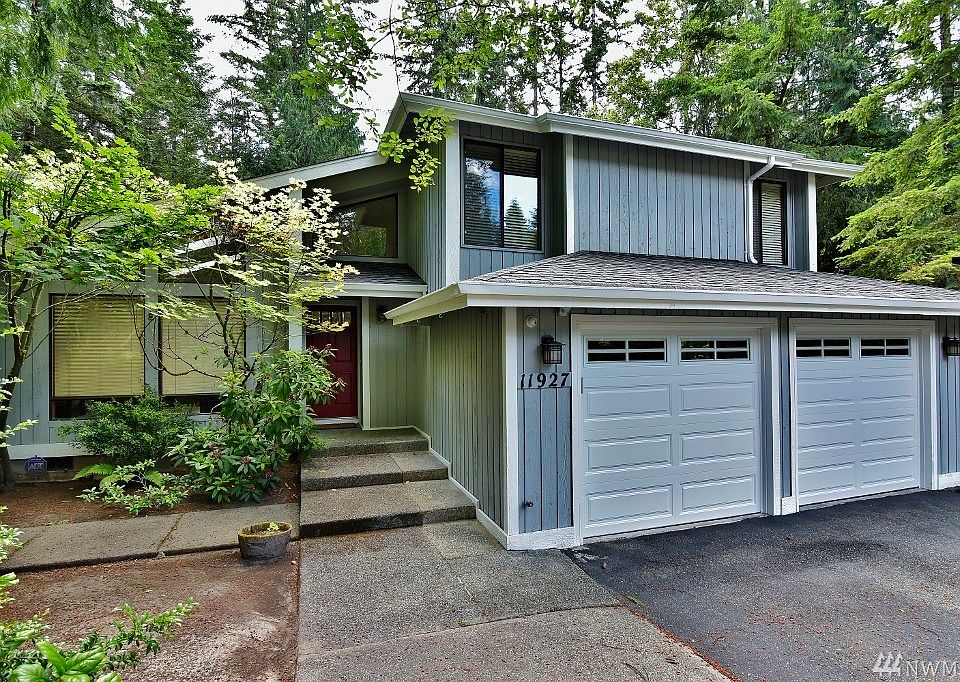 1st image of 11927 Avellana Cir NW