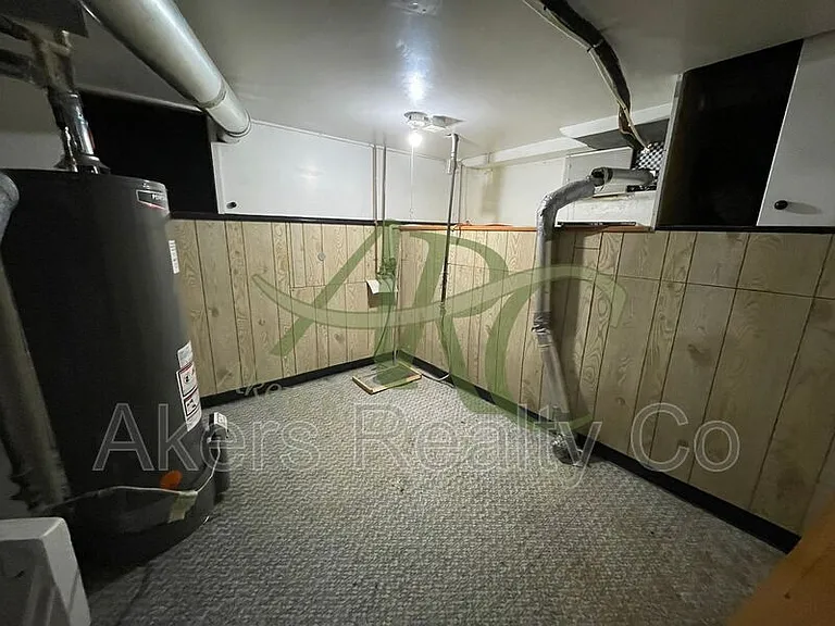 524 Belmont Ave — Photo 19
