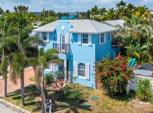 27 Douglas Dr, Ocean Ridge, FL 33435