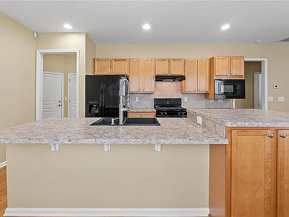 610 Larch Looper Dr — Photo 4