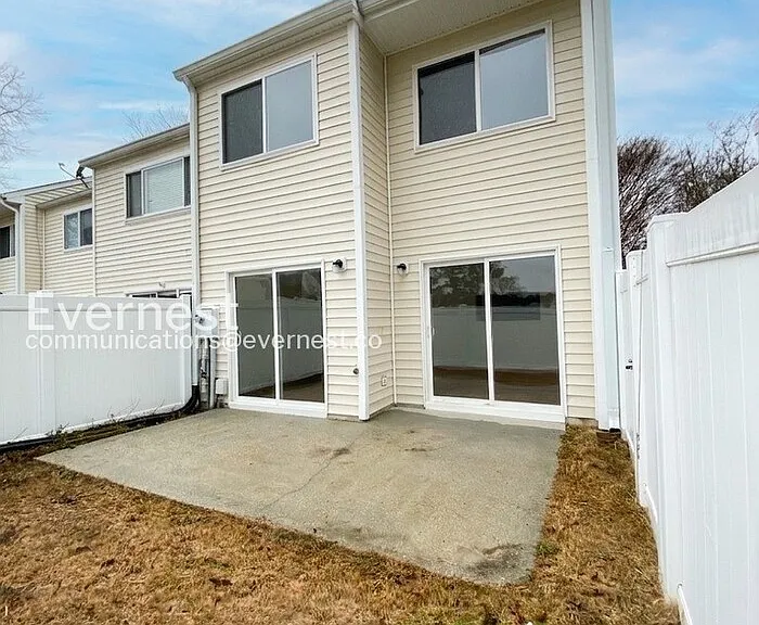 4009 Midlands Rd — Photo 10