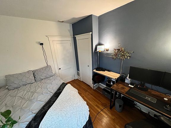 3rd image of 15103 Clifton Blvd #4