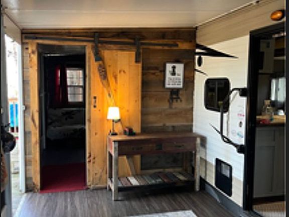 5th image of 713 Endicott St N #20