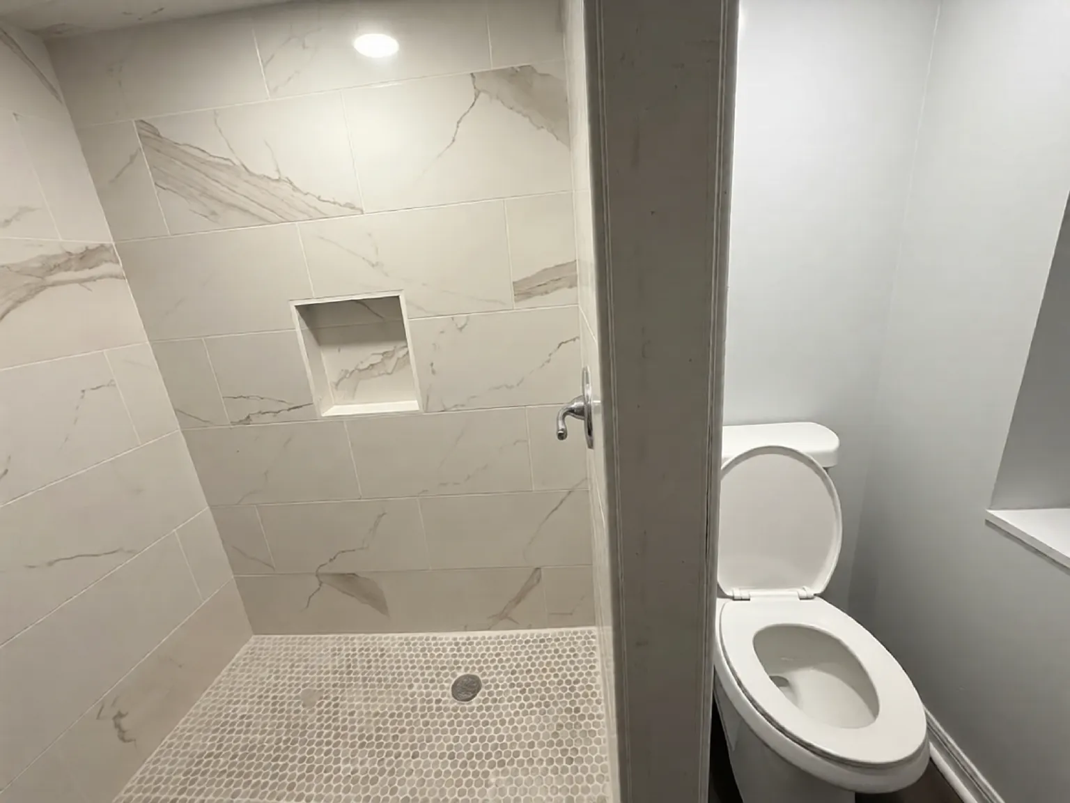 2 bed, 1.0 bath, 860 sqft, $1,140 — Photo 4