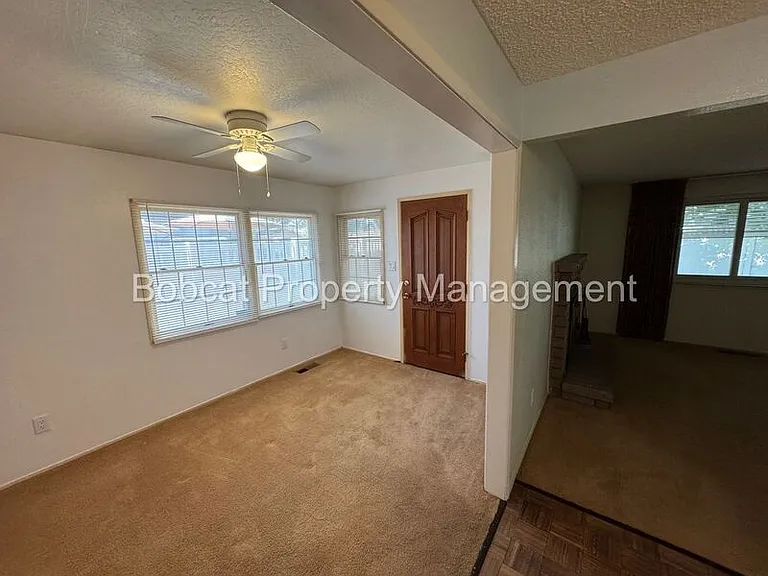 1316 Stanford Dr — Photo 7