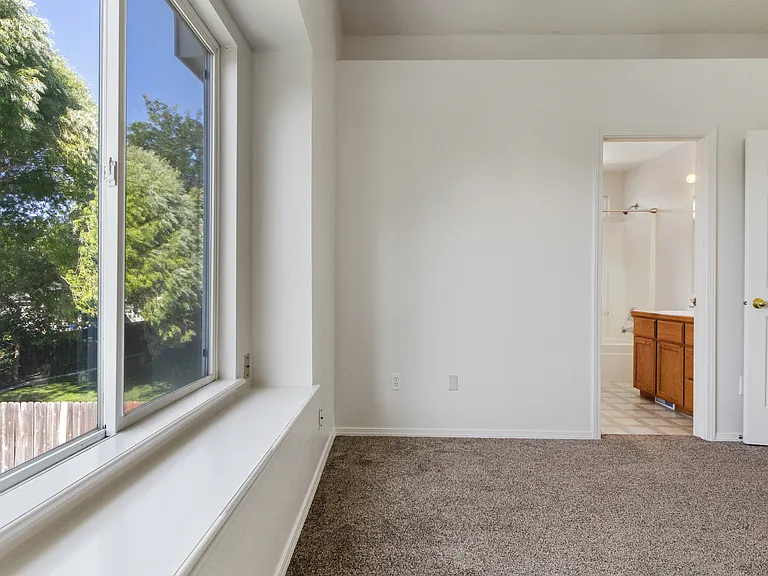 2114 E Olympic Ave — Photo 24