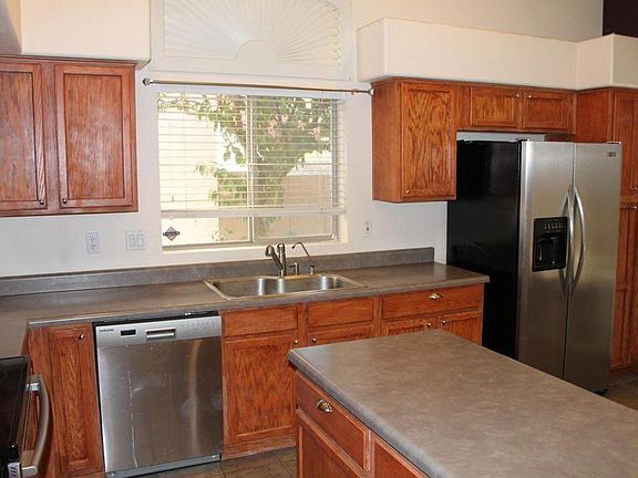 3rd image of 8387 W Salter Dr