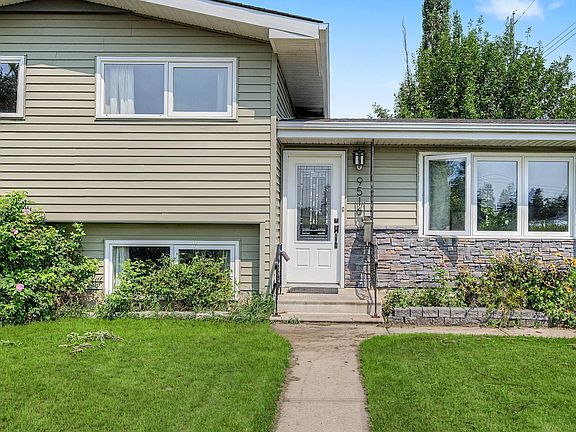 4th image of 9516 129a Ave NW