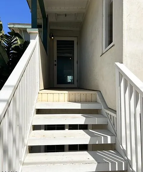 248 Cahuenga Dr — Photo 59