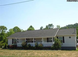 925 N College St, Newcomerstown, OH 43832