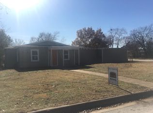 1121 Cameron St, Fort Worth, TX 76115