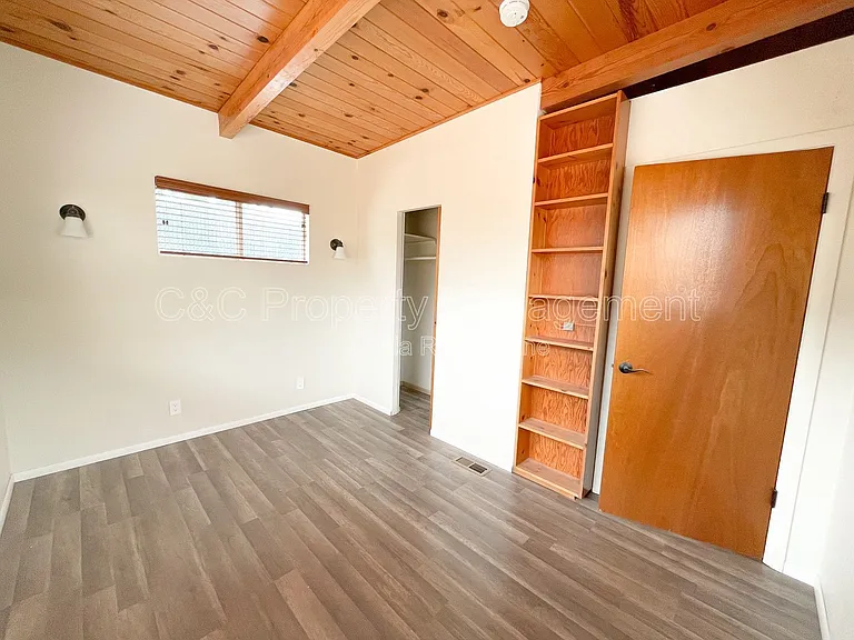 1812 Luzern St #B — Photo 9