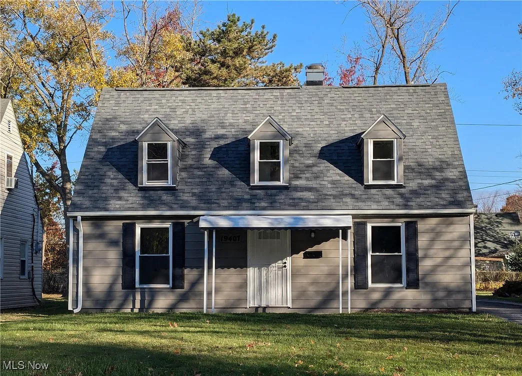 19407 Meadowlark Ln photo 1