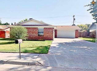 2305 Bullock Ave, Artesia, NM 88210