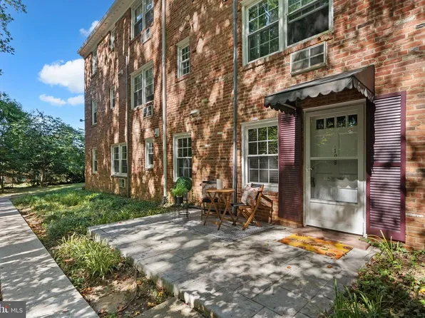 199 Talbott St #199, Rockville, MD 20852
