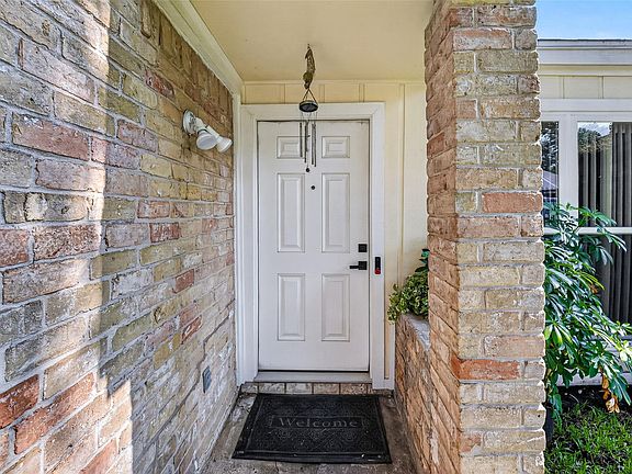 4th image of 11562 Bellspring Dr