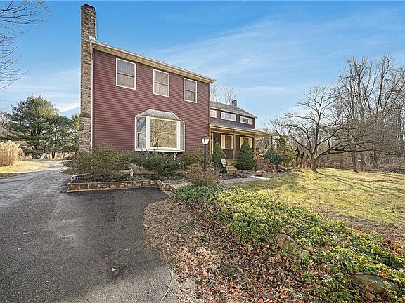3rd image of 44 Buena Vista Rd