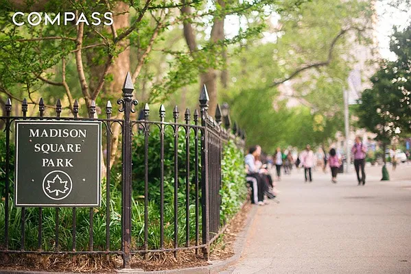 Rented by Compass | media 14