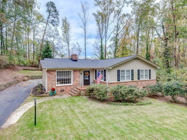 7 Yorkshire Dr, Greenville, SC 29615