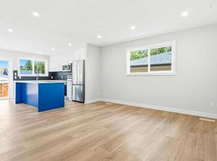 131 S Fallswater Rd NE, Calgary, AB T3J 1B2