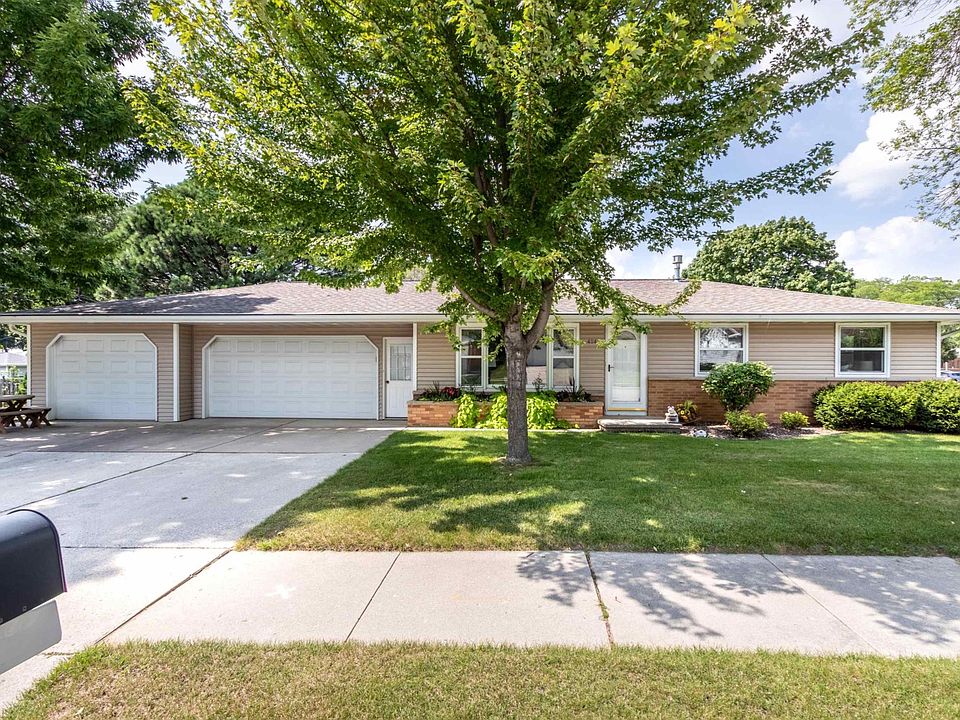 Updated 3 Bedroom 2 Bath Ranch