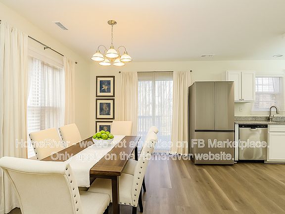 3rd image of 1209 Bebb Willow Ln
