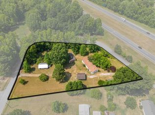 4802 Begonia Rd, Pleasant Garden, NC 27313