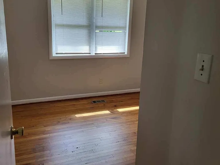 1858 Cascade St — Photo 14