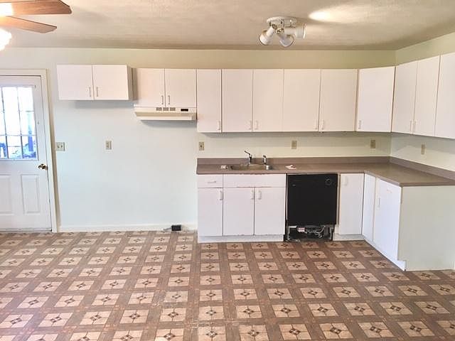 Huge, freshly painted kitchen with all new stainless steel appliances coming soon!