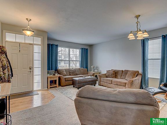 5th image of 2209 S River Rock Dr