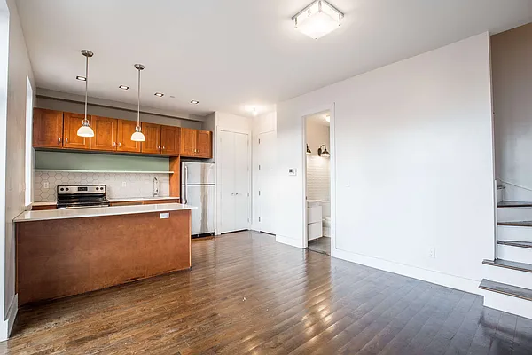 Rented by Nooklyn NYC LLC | media 29
