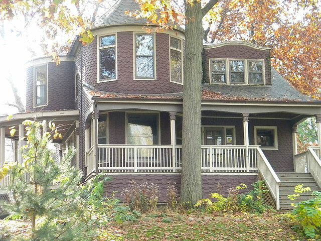 1st image of 510 W Buell Ave