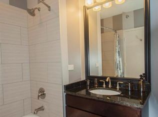 346 E Ohio St #2111, Chicago, IL 60611