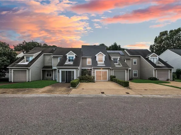 4517 Renwood Ct, Virginia Beach, VA 23462