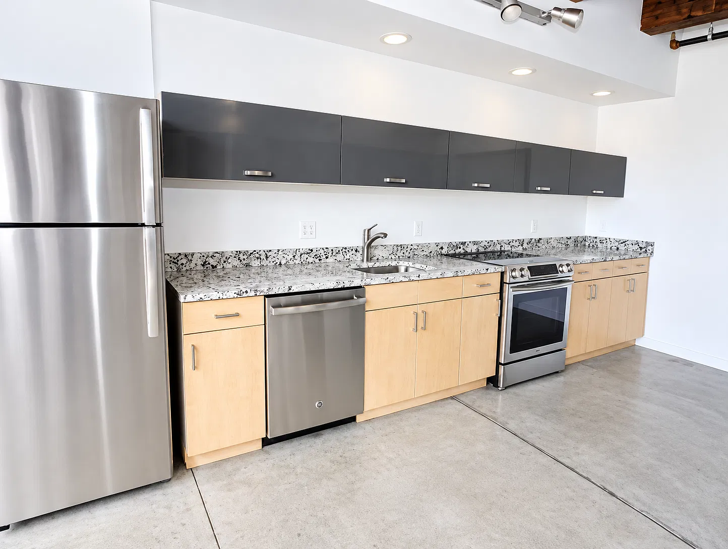 Brake House Lofts — Photo 4