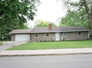 1320 Campbell Dr, Huron, SD 57350