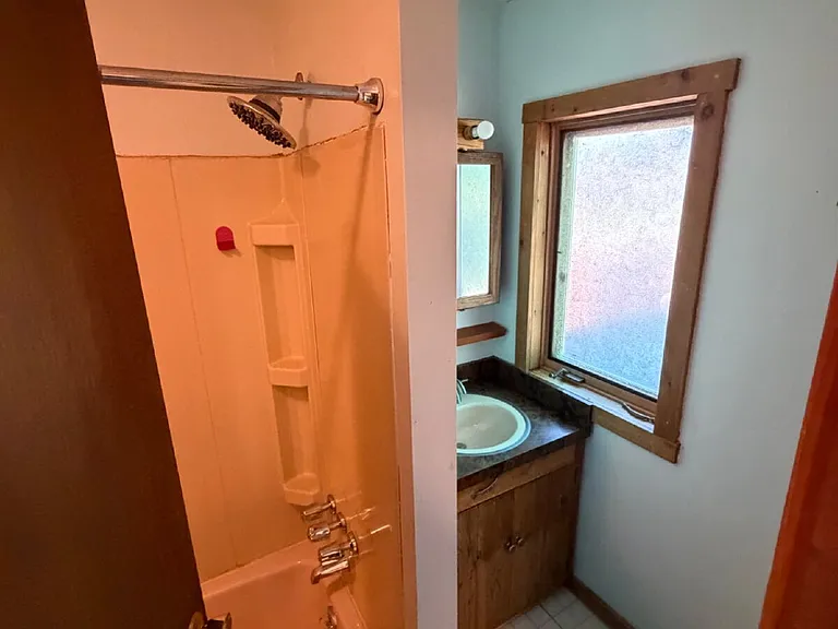 116 S Church Ave — Photo 9