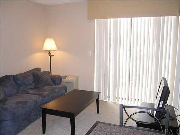 5th image of 201 Stillman St #111