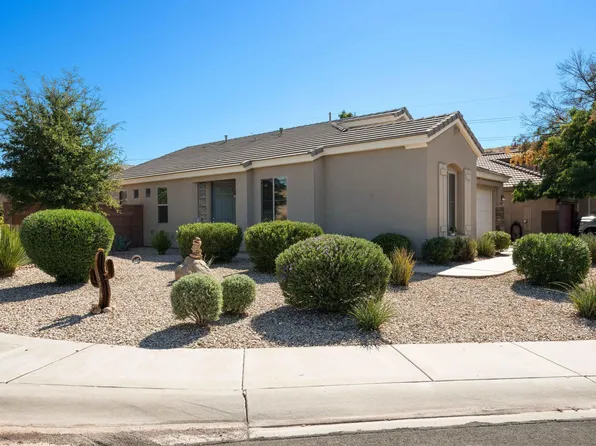 3166 E Fourteen Fairway Dr, Washington, UT 84780