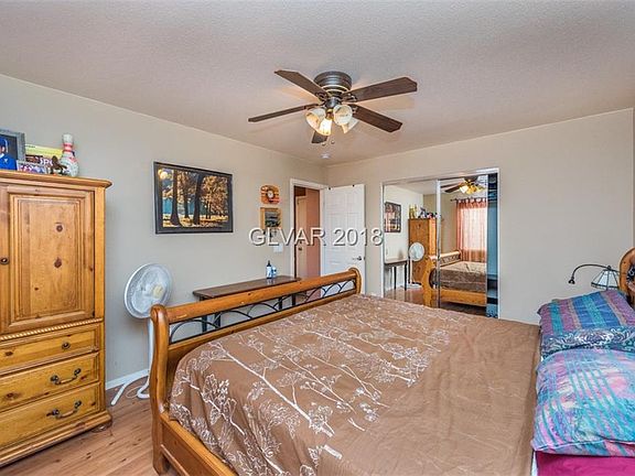 4th image of 6716 Dunraven Ave